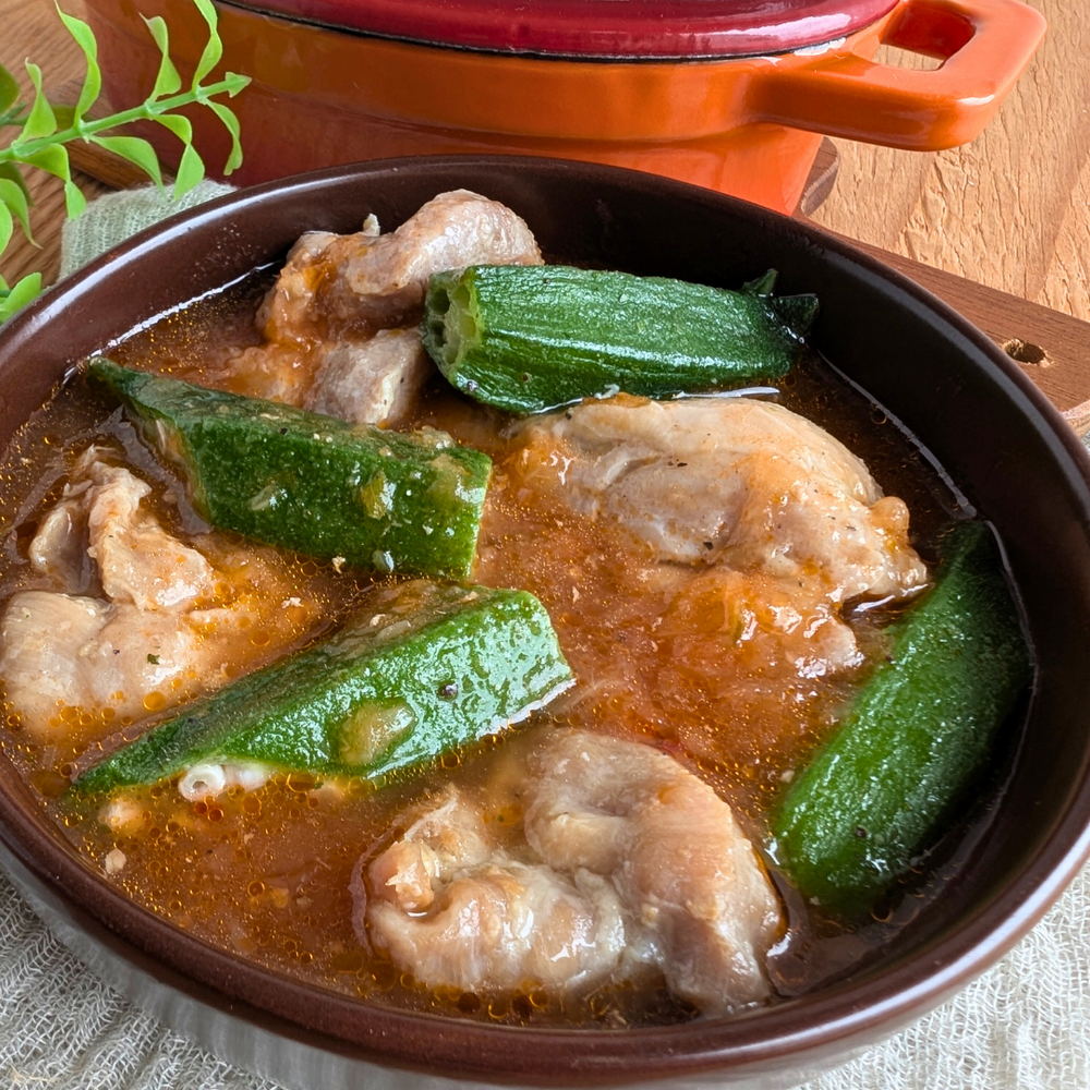 Frango com Quiabo "Mistura Dupla"