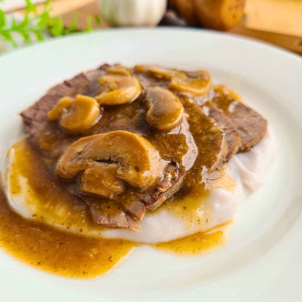 Carne Assada ao Molho Madeira "Mistura Dupla"