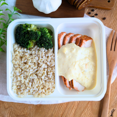 Filé de Frango com Creme de Milho "S"