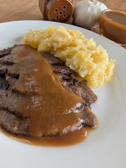 牛肩バラ肉とキャッサバの煮込み「ダブルミックス」